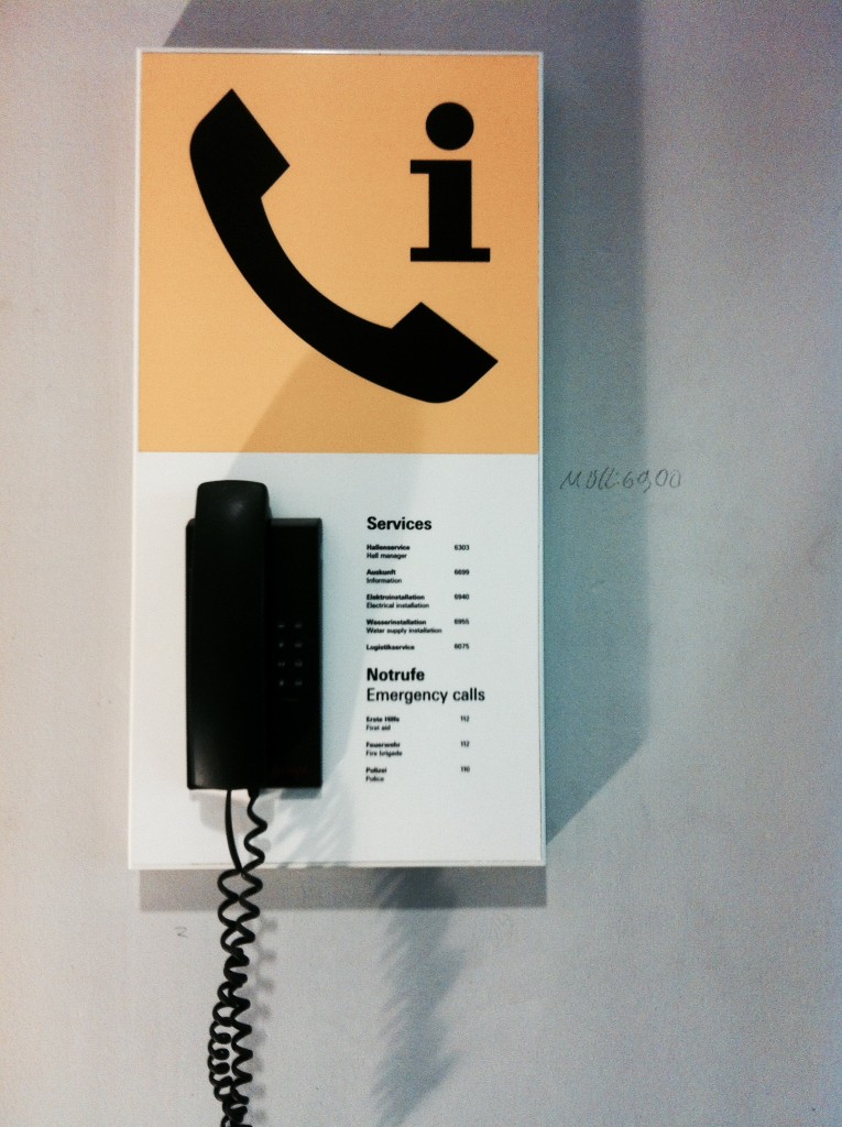 Notfalltelefon in Halle 3.0