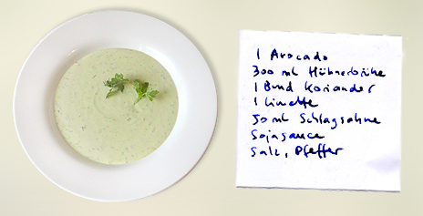 Avocadosuppe mit Koriander
