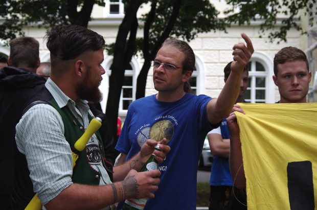 Oliver Krogloth auf Identitärer Kundgebung am 31.7.2016 in München ©S. Lipp