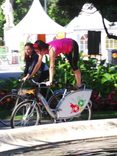 Bike Yoga während der Velo-City in Wien © Reidl