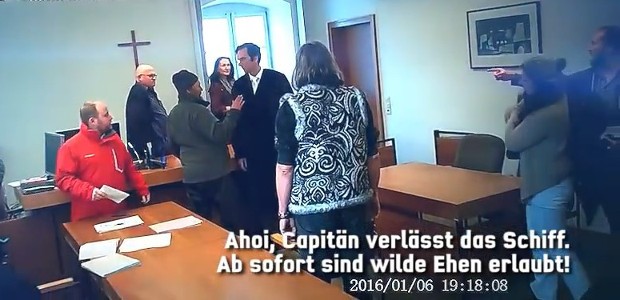 Reichsbürger am Amtsgericht Kaufbeuren (© Screenshot)