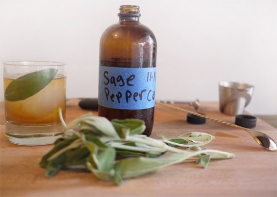 sage and peppercorn old fashionedhttp://honestfare.com/perfect-thanksgiving-cocktail-sage-and-peppercorn-old-fashioned/